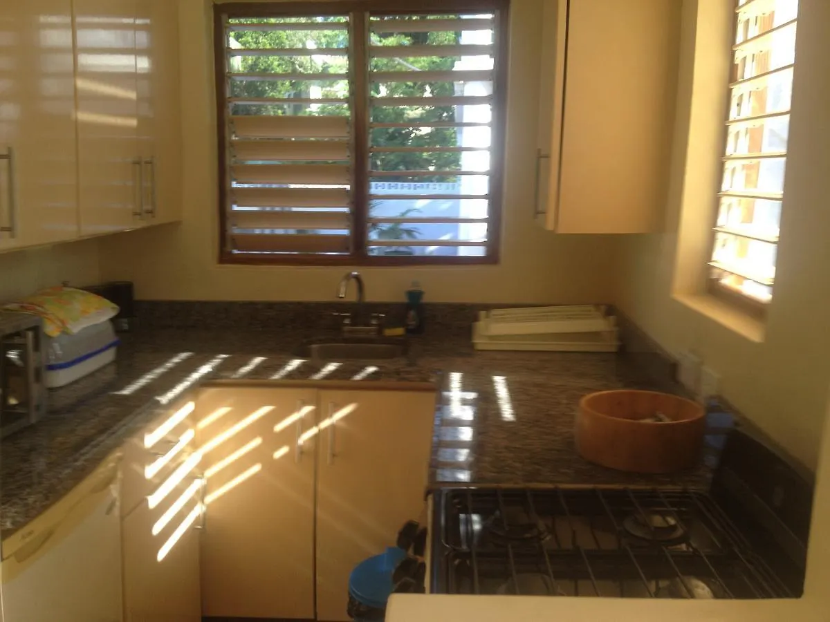 Almond Tree Villa & Apartments Ocho Rios 0*,