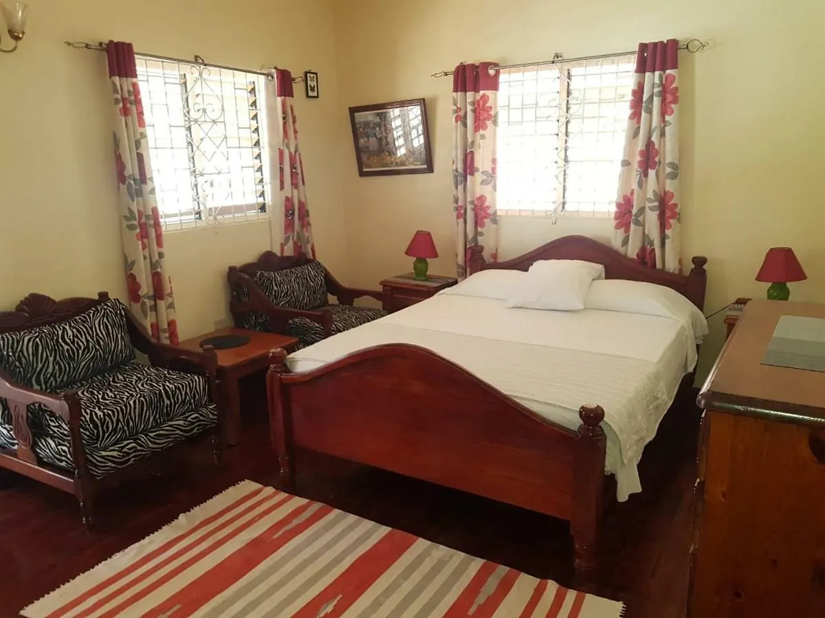 Almond Tree Villa & Apartments Ocho Rios Jamaica